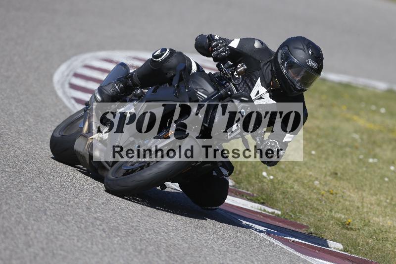 /06 08.04.2026 Cornu Master School ADR/Gruppe blau/1